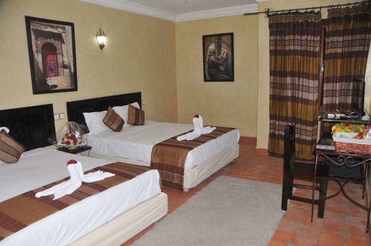 Riad Mhidou Ouled Jelal Esterno foto