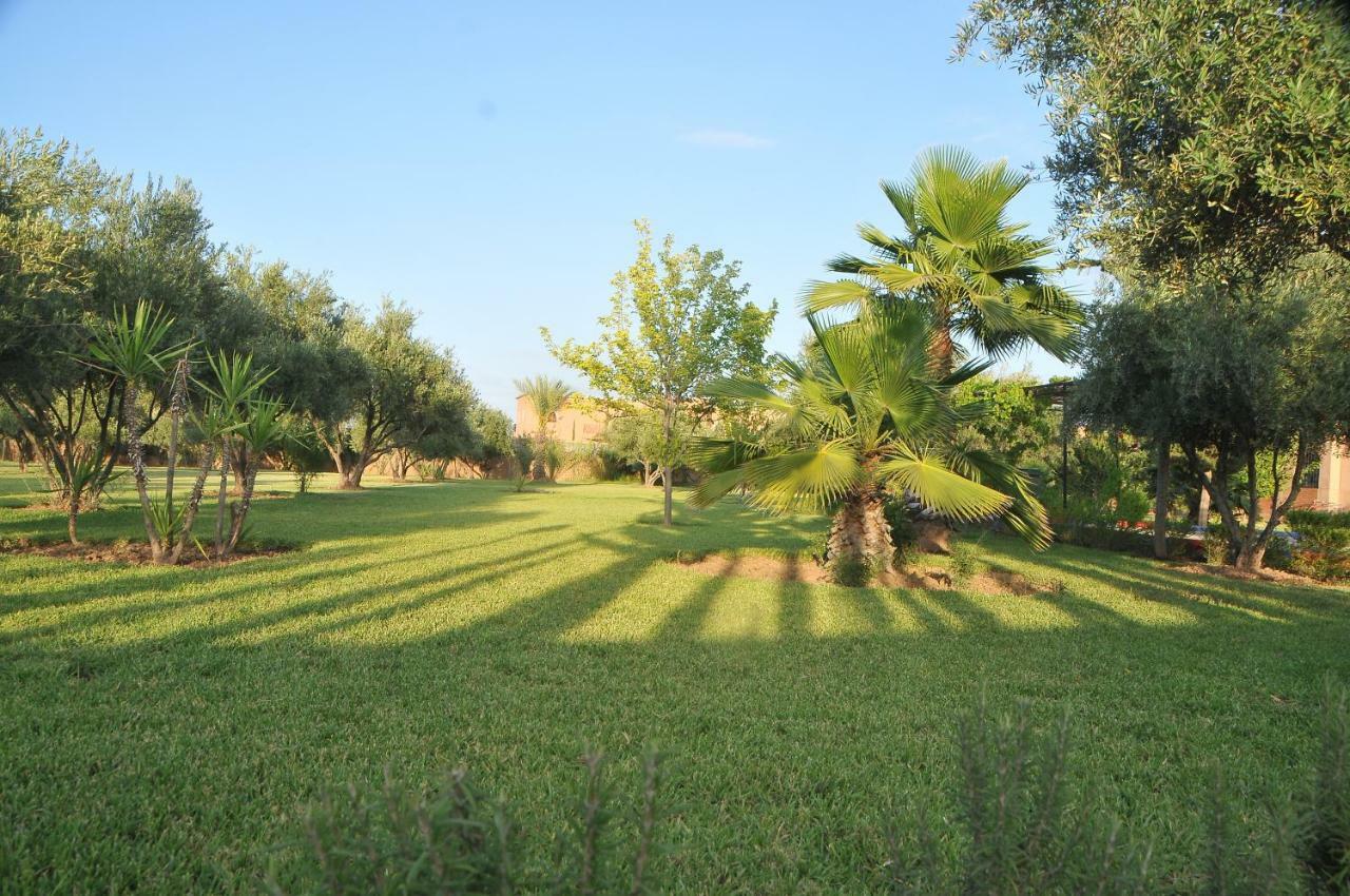 Riad Mhidou Ouled Jelal Esterno foto