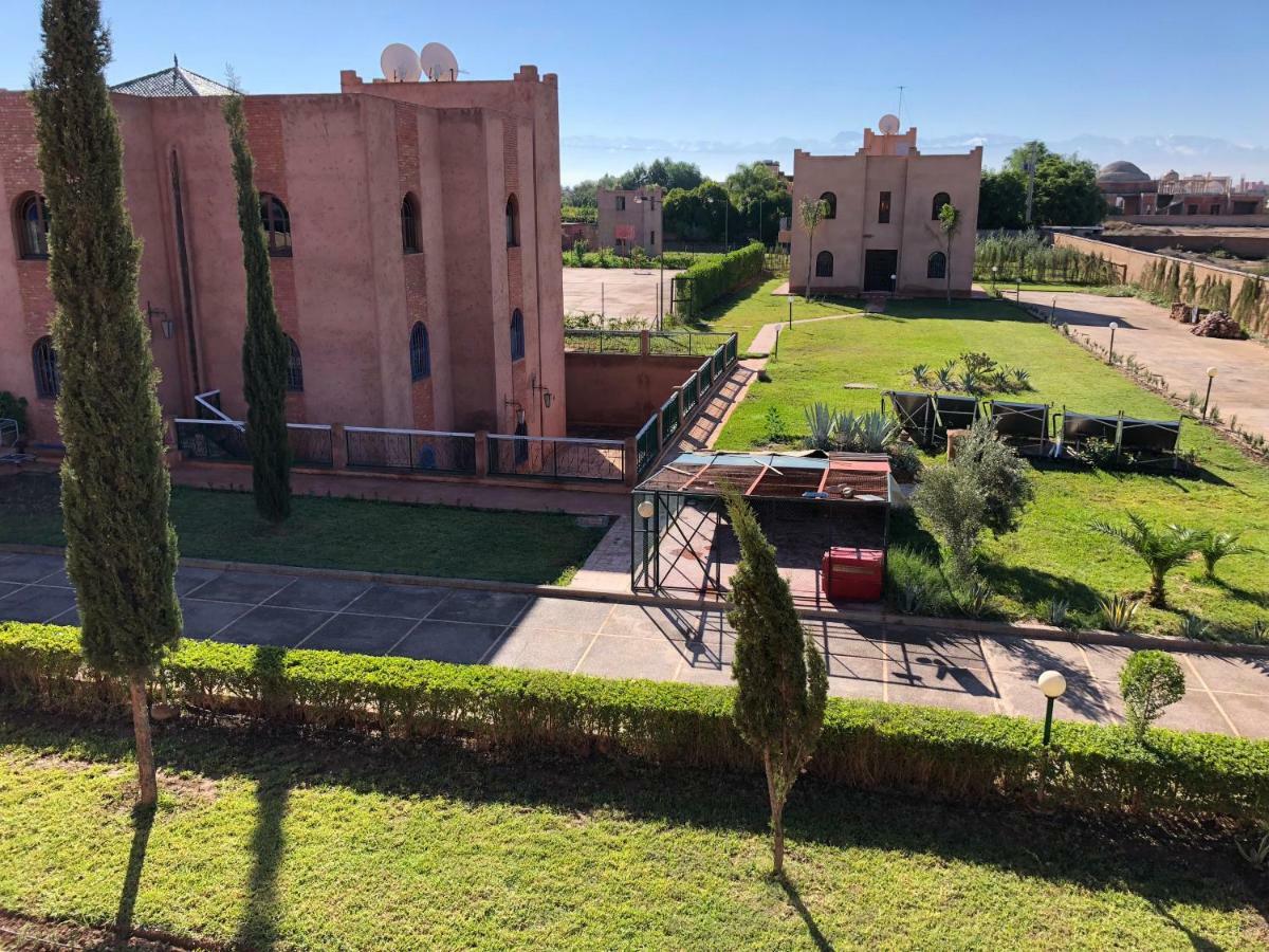 Riad Mhidou Ouled Jelal Esterno foto