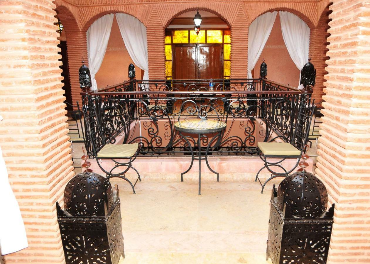 Riad Mhidou Ouled Jelal Esterno foto