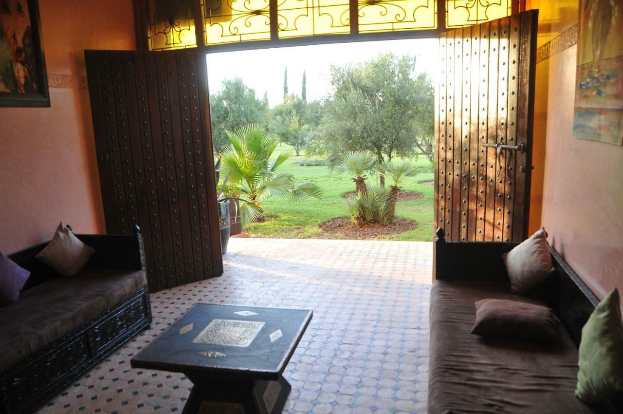 Riad Mhidou Ouled Jelal Esterno foto