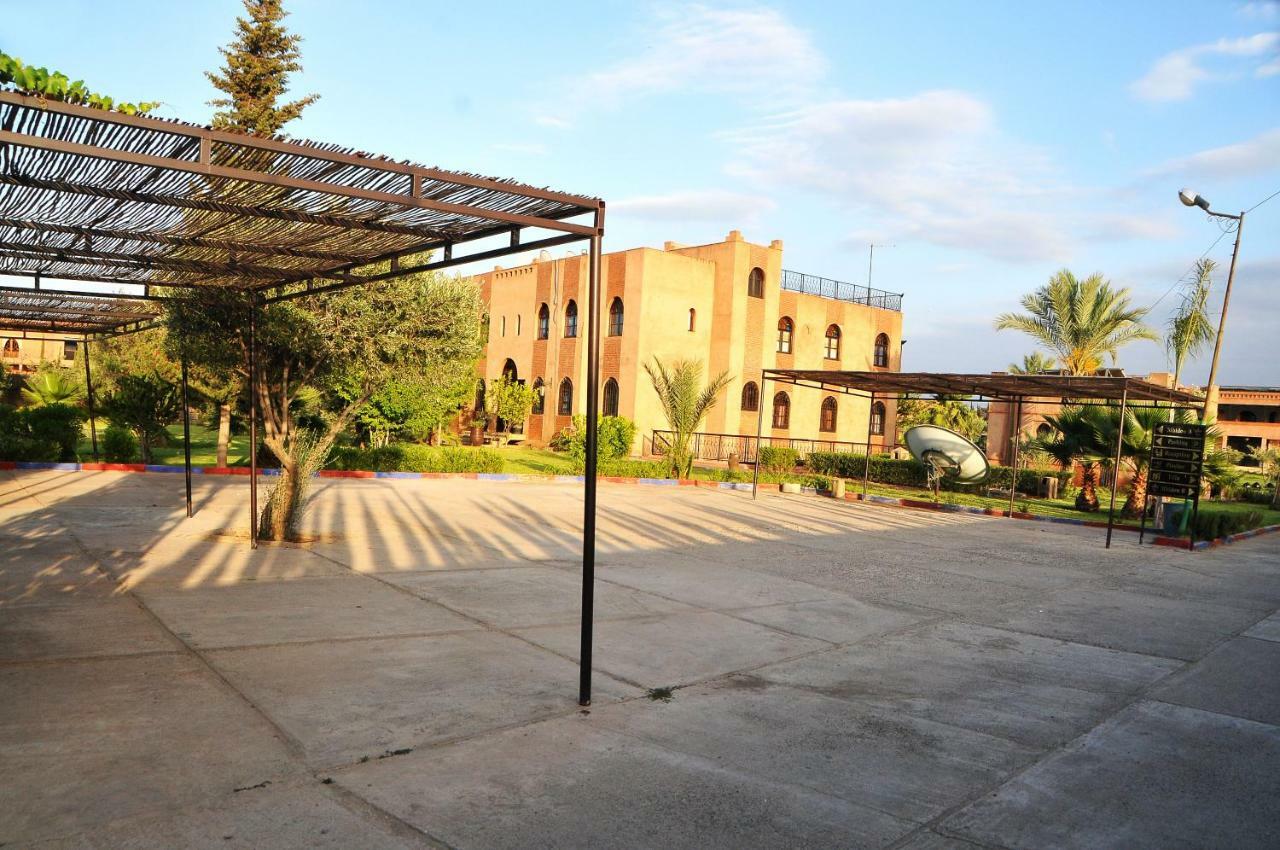 Riad Mhidou Ouled Jelal Esterno foto
